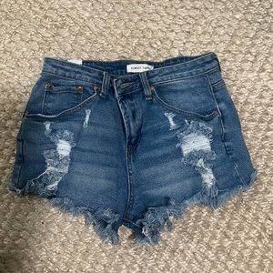 Almost famous Jean shorts